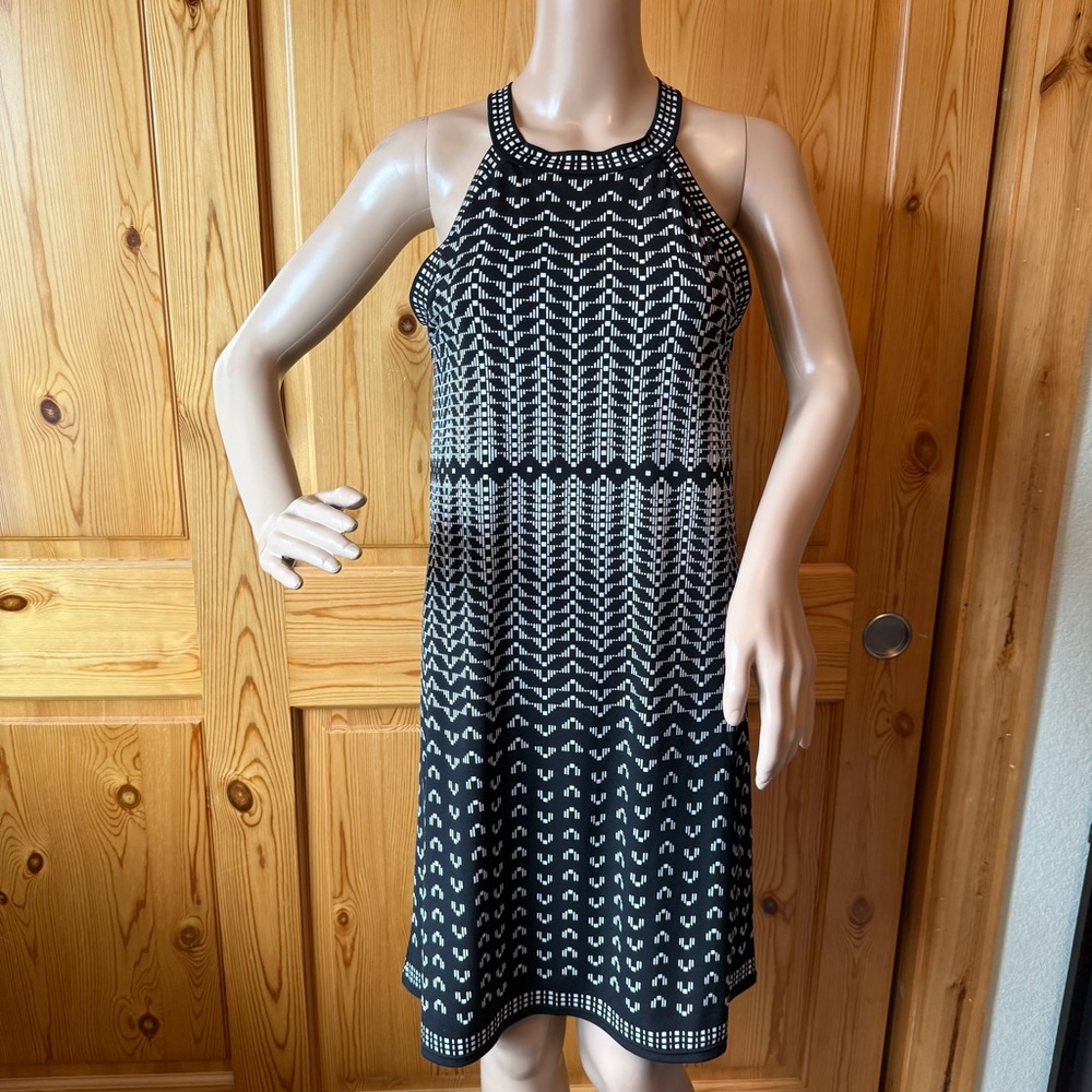 Y2K Max Studio Dress Black White Size S Office Casual Shelf Bra Sleeveless